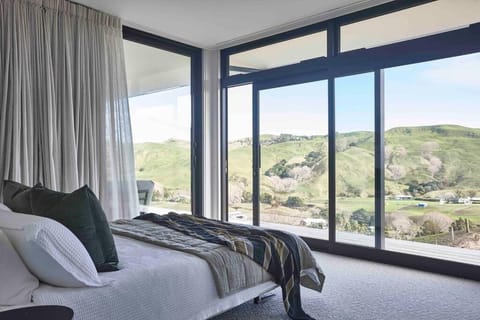 ONYX HOUSE - Wainui Beach Apartment in Gisborne