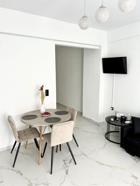 Ionia's Comfort Apartments - 1st floor Apartment in Central Athens Regional Unit, Greece