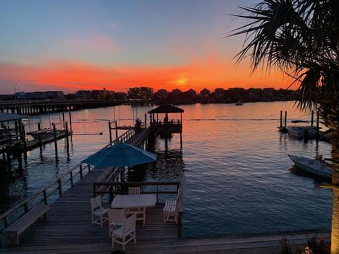 The Blue Pearl by Sea Scape Properties House in Wrightsville Beach