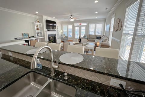 The Perfect Kure by Sea Scape Properties Maison in Kure Beach