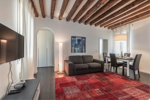 Communal lounge/ TV room, Living room