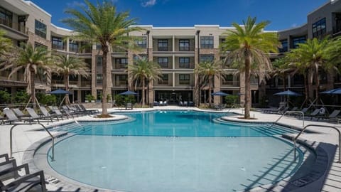 Landing at Barlow - 1 Bedroom in San Marco Apartment in Jacksonville