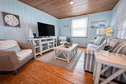 Sand Dollar Retreat by Sea Scape Properties House in Carolina Beach