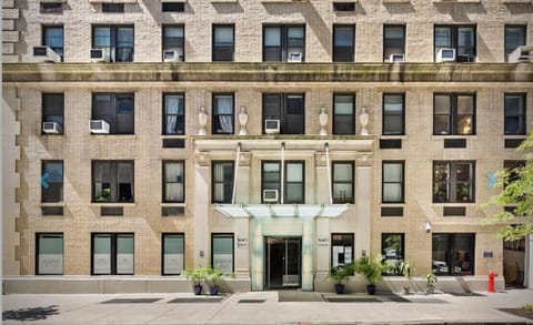 73-608 New 1BR 1Bth UWS Doorman Gym Apartment in Upper West Side