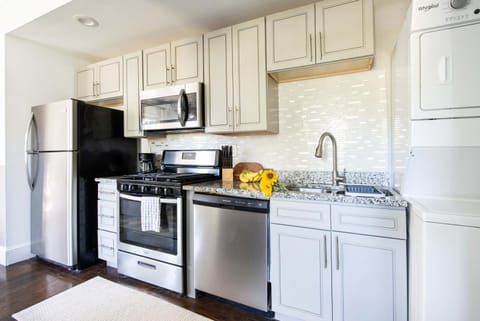 Kitchen or kitchenette, oven, stove