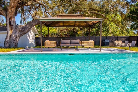 Patio, Garden view, Swimming pool