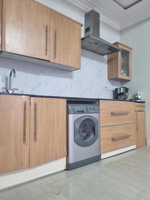 Coffee/tea facilities, Kitchen or kitchenette, washing machine