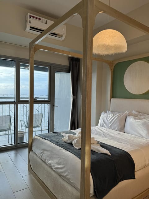 Bedroom, Sea view