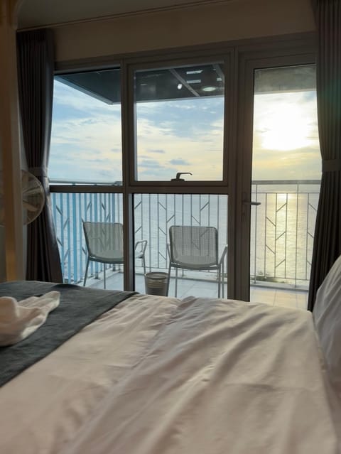 Bedroom, Sea view, Sunset