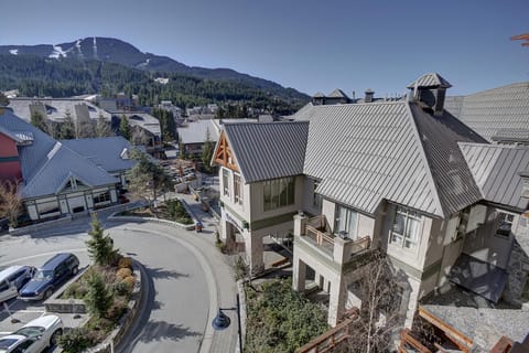 Whistler Peak Lodge Apartment hotel in Whistler