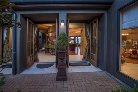 The Flying Trout Boutique Lodge Lodge nature in Taupo