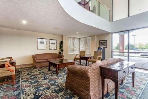 Comfort Inn Cleveland Airport Hotel in Middleburg Heights