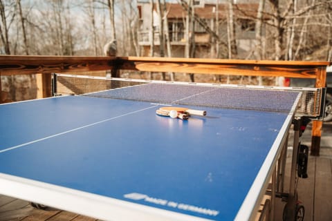 Table tennis