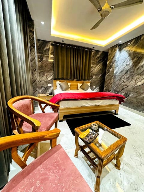 Fusion fox stay Hotel in New Delhi