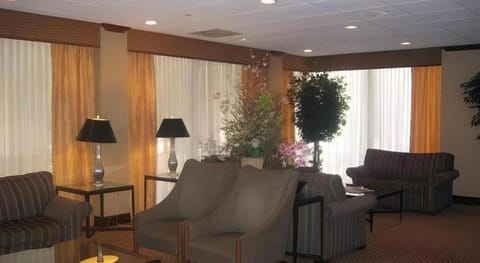 Garden Plaza Hotel Hotel in Saddle Brook