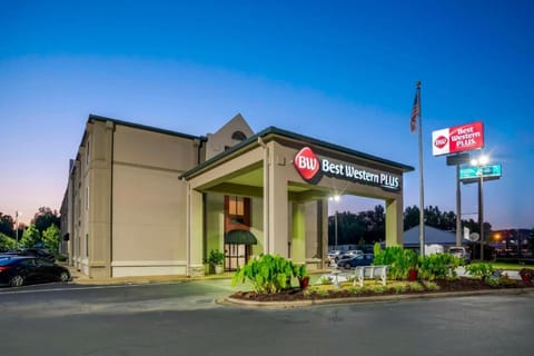 Best Western Plus Oak Mountain Inn Hôtel in Pelham