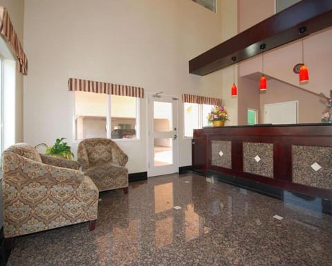 Quality Inn Near City of Hope Hotel in Monrovia