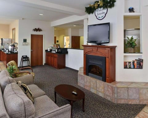 Comfort Inn & Suites Hotel in Riverton