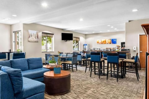 Comfort Inn & Suites Hotel in Riverton