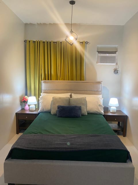 Paradise Room in Las Piñas City Apartment in Las Pinas