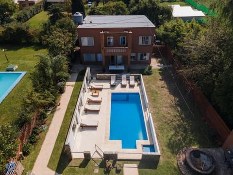 Property building, Day, Bird's eye view, Garden, Swimming pool, Swimming pool, sunbed