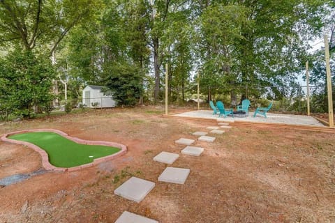 Natural landscape, Garden, Minigolf, Evening entertainment, fireplace