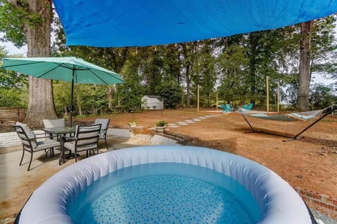 Hot Tub, Garden view