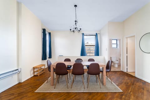 Cozy 3BR 2BA Apt in East Manhattan! Apartment in Harlem