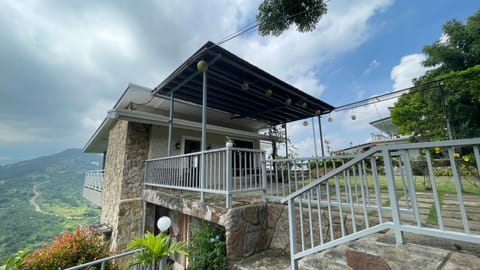 Property building, Balcony/Terrace, Mountain view