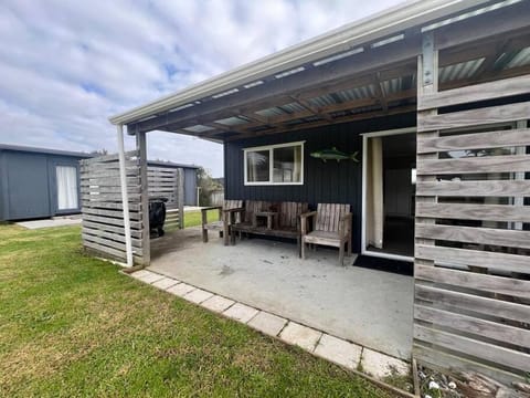 Virtues Beach Bach House in Northland