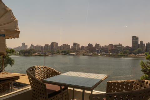 A great nile view apartment 2 Apartment in Cairo