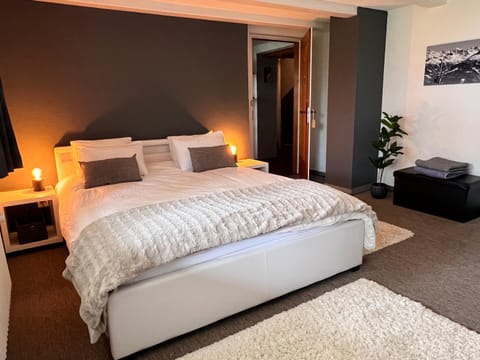 Himalayan vibes Bed and Breakfast in Sierre