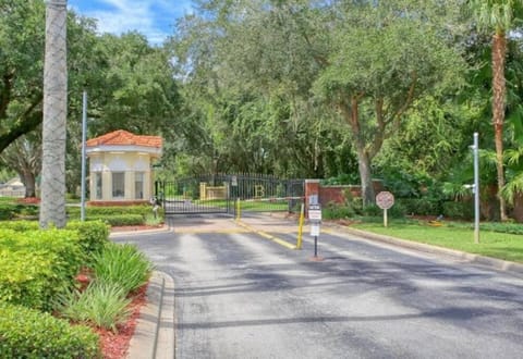 Resort Townhome 10 Miles from Disney! Casa in Lake Berkley