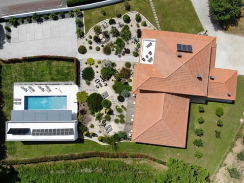 Property building, Bird's eye view, Swimming pool