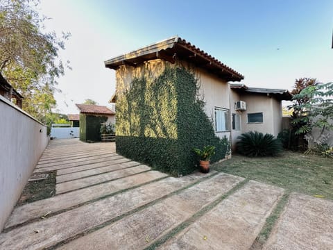 Property building, Day, Garden, Balcony/Terrace, Garden view