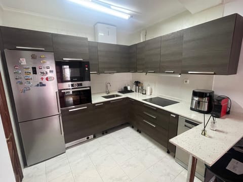 Coffee/tea facilities, Kitchen or kitchenette, dishwasher, oven, pet friendly, stove, toaster