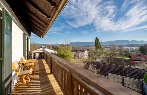 ღLIBORIA I Als Gruppe in Uffing I 4 min zum See I Sauna Apartment in Murnau am Staffelsee