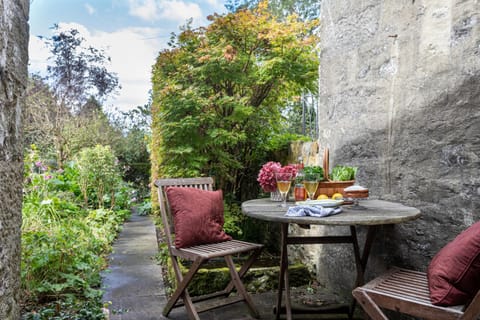 Patio, Garden, Garden view