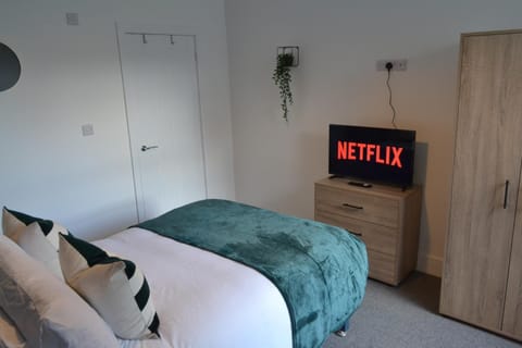 Bed, TV and multimedia