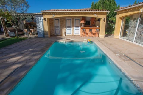 Gîte Hubert avec piscine House in Vidauban