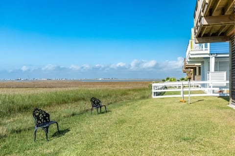 Adorable Beach A-Frame 2 Decks & Water Views House in Surfside Beach