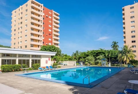 Property building, Pool view