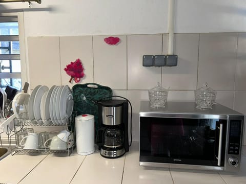 Coffee/tea facilities, Kitchen or kitchenette