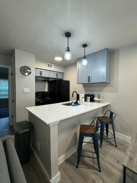 DT Dallas l LUX Urban Escape l Apartment in Richardson