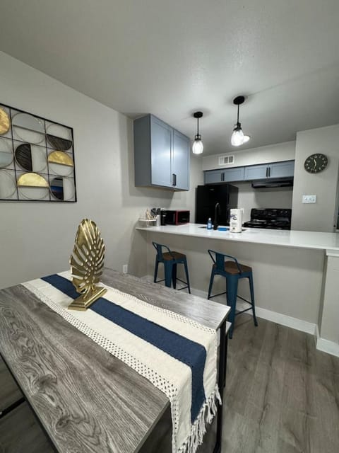 DT DALLAS COZY GEM 1BD Apartment in Richardson