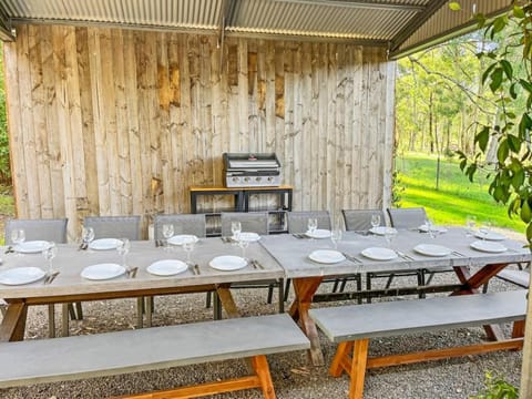 The Nest with Games Barn Activities Alfresco Dining Casa in Maitland