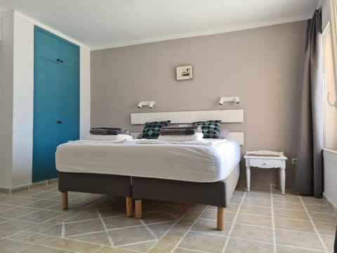 Amena Mar Hotel Bed and Breakfast in S'illot