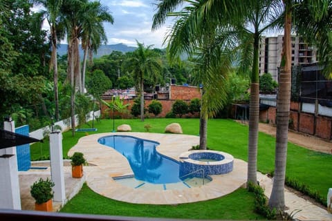 Garden, Swimming pool, Swimming pool