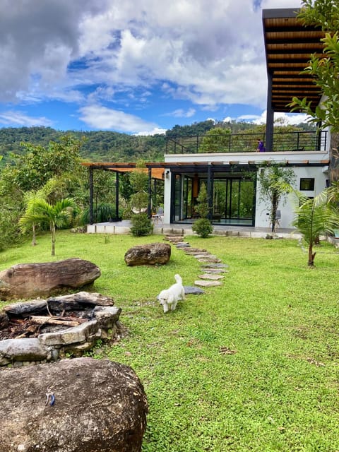 Property building, Natural landscape, Garden, Garden view, Mountain view