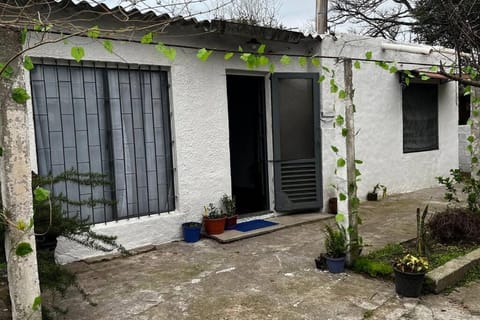 casa 2 dormitorios para 5 personas a 3 cuadras de Playa en Ciudad de la Costa Casa in Ciudad de la Costa